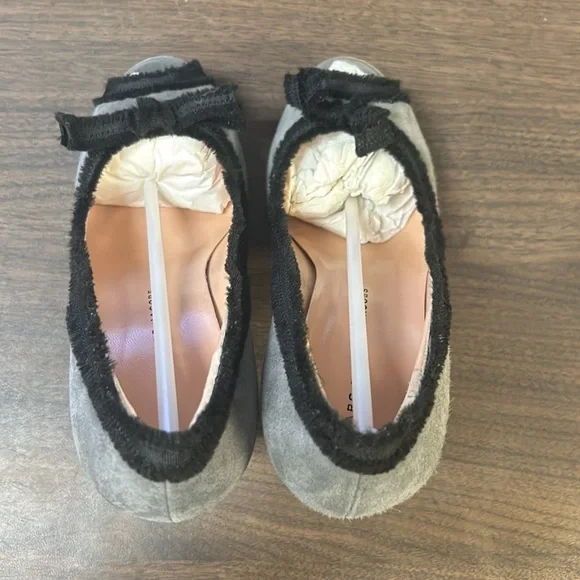 Marc by Marc Jacobs Suede Grey Heels - Picture 2 of 6